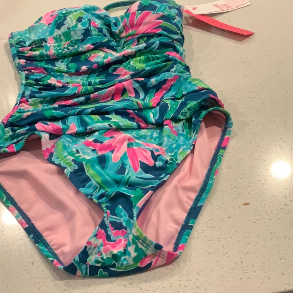 WNT. COLOR PINK STYLE FLAMING